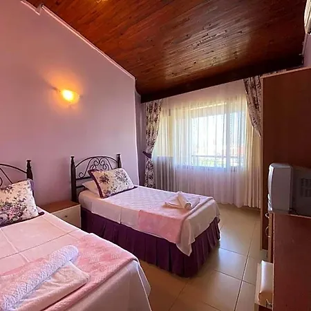 Hotel Maviev Cesme