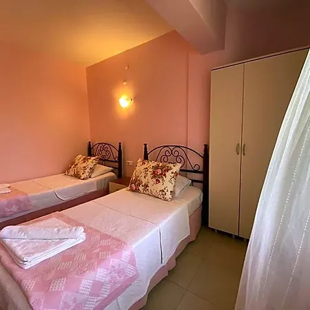 Maviev Hotel 3*